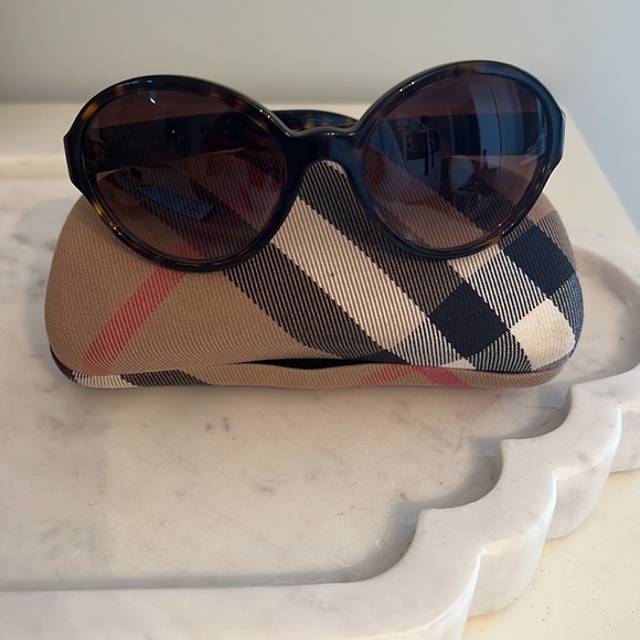 Burberry Women's Sunglasses and Case - Picture 3 of 14